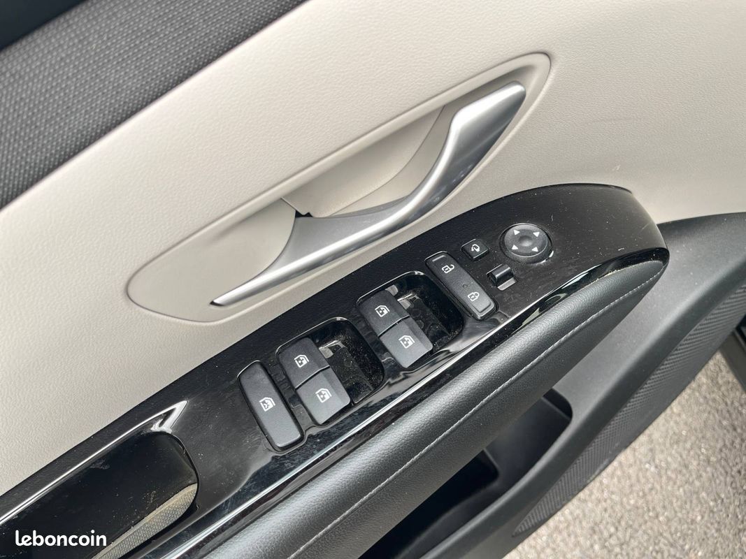 HYUNDAI Tucson 1.6 T-GDI 230 Hybrid BVA6 Executive (image 24)