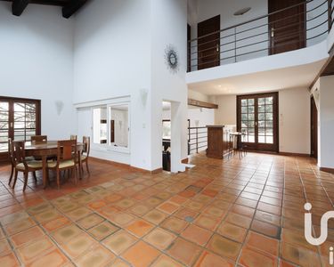 Maison 600 000 € - 179 m²