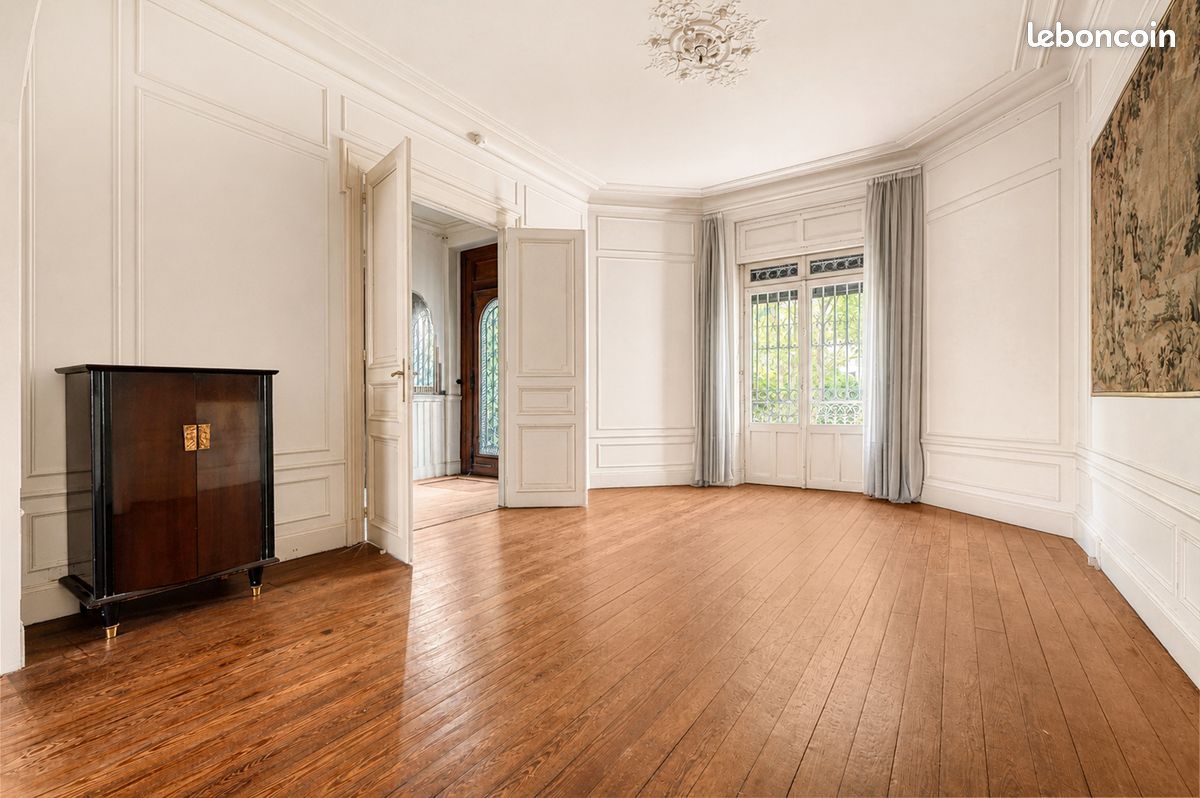 Maison 11 pièces 210 m² · à Toulouse · 210 m² · 725 000 €
