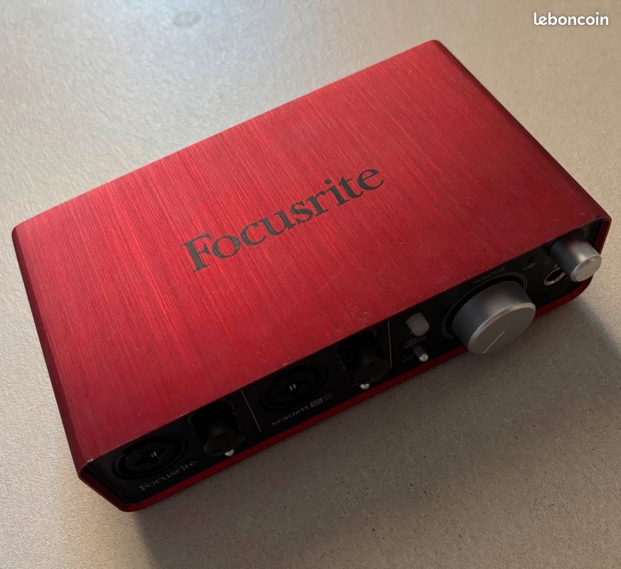 Interface Scarlett 2i2 (image 1)
