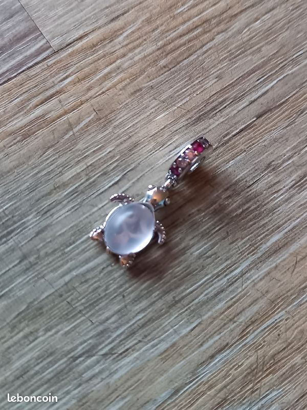 Charm en argent s925 état parfait (image 2)