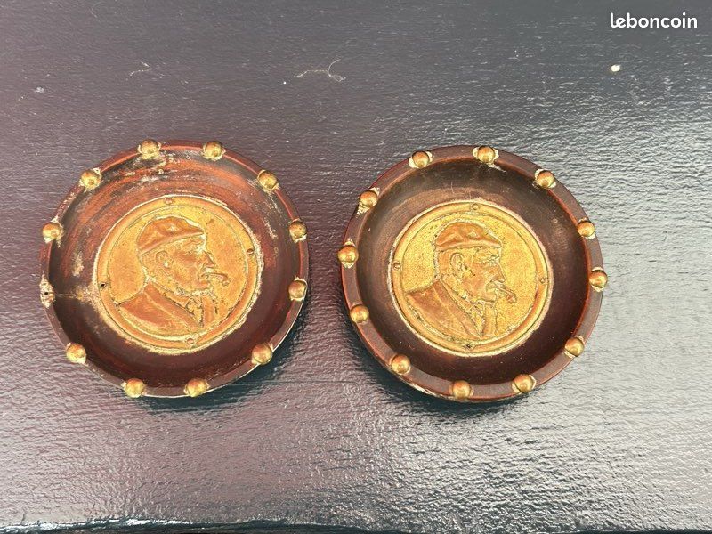 Lot de deux cendriers en bois et bronze (image 2)