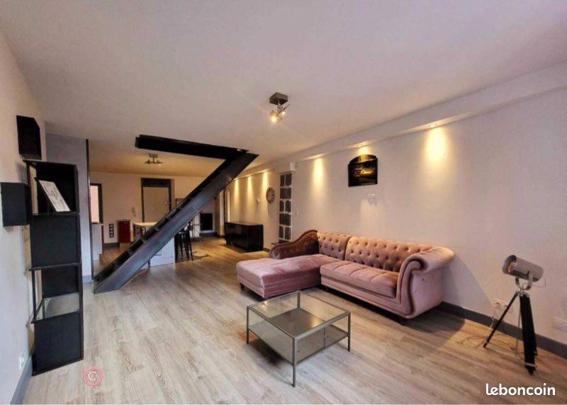 Appartement 3 pièces 105 m² · au Puy-en-Velay · 105 m² · 800 €/mois