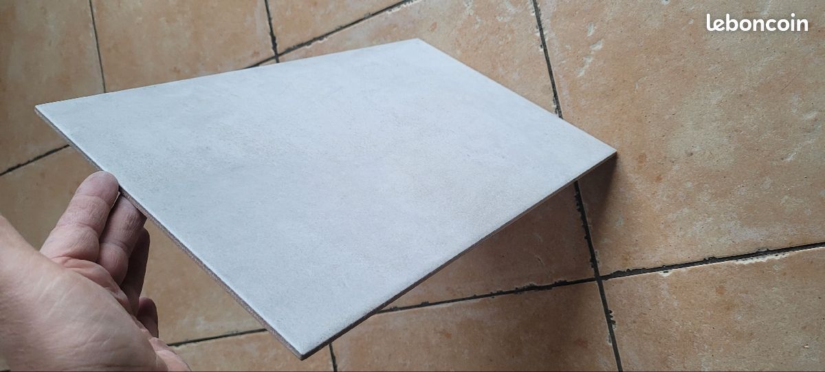 Carrelage faïence 40x25 ( 4m2) (image 3)
