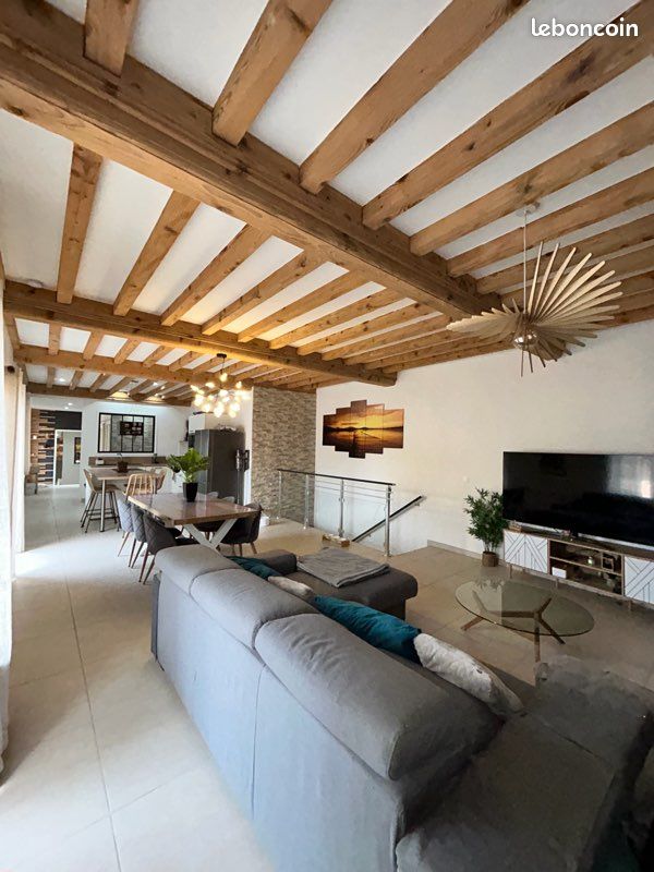Maison 5 pièces 107 m² · à Saint-Étienne-des-Oullières · 107 m² · 298 000 €