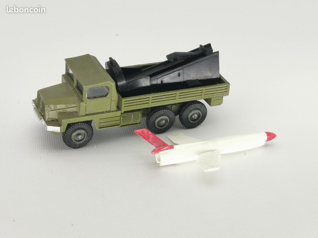 Maquette Cargo Camion Berliet Gazelle 6x6 Militaire Bâché - Miniature Dinky Toys 824 - 1:50 - Occasion Voiture Cars Mattel