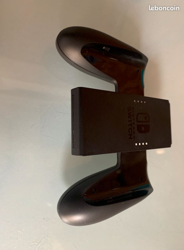 Nintendo Switch + Super Smash Bros Ultimate (image 8)