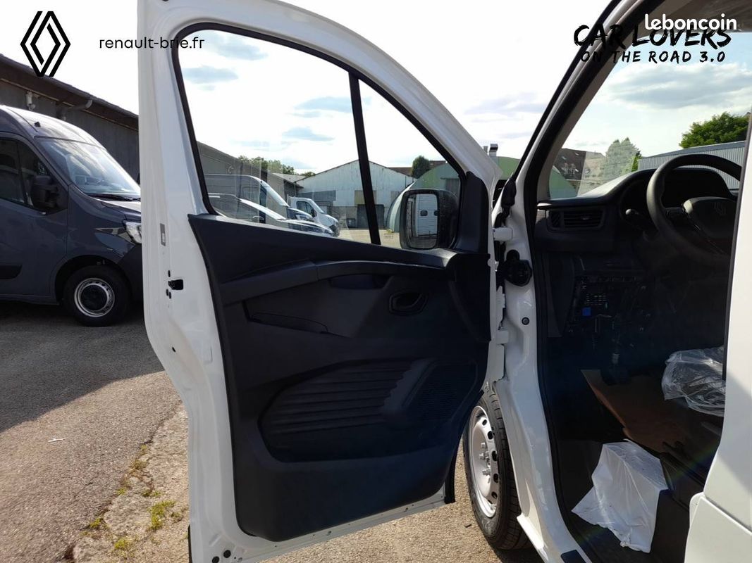 Renault trafic fgn l2h1 3t blue dci 130 gsr2 extra (image 22)