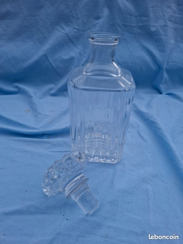 Belle carafe à whisky en cristal d'Arc (image 3)