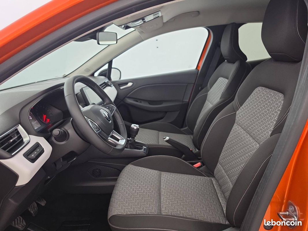 RENAULT Clio Blue dCi 100 Evolution (image 9)