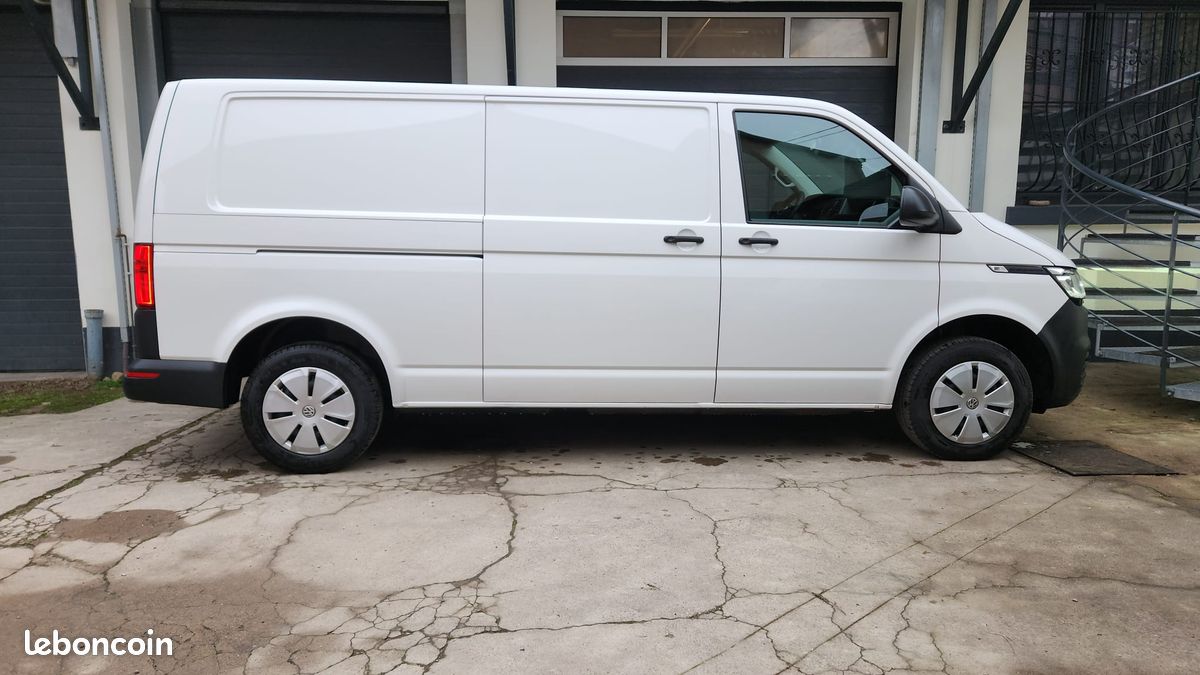 VOLKSWAGEN Transporter T6.1 2022 / 2,0l TDI 150 cv / BM6 (image 4)