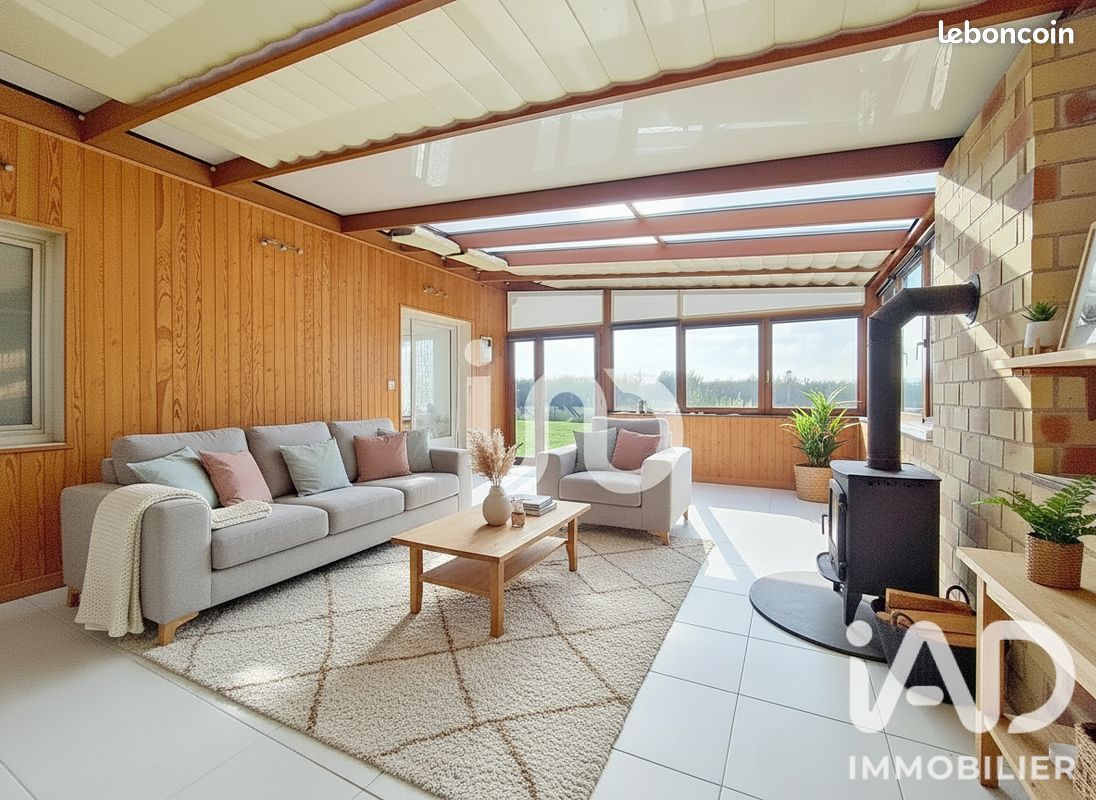 Maison 5 pièces 157 m² · à Saint-Jean-les-Deux-Jumeaux · 157 m² · 455 000 €