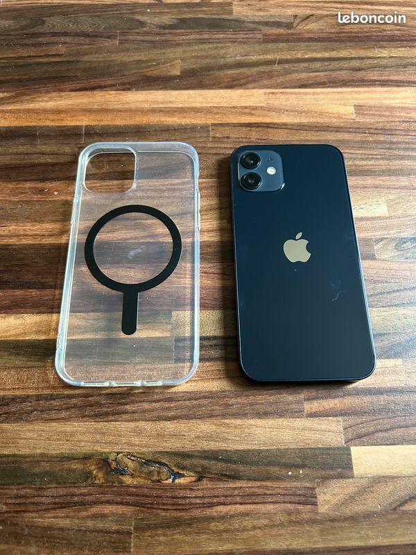 Apple iPhone 12 (image 2)