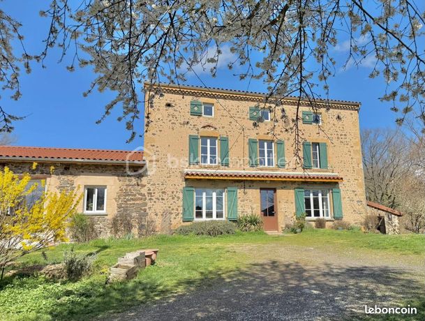 Maison 7 pièces 220 m²