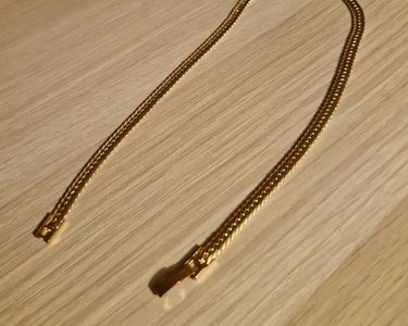 Collier Pièce Plaqué Or 22K – Bordure Strass - Montres & Bijoux