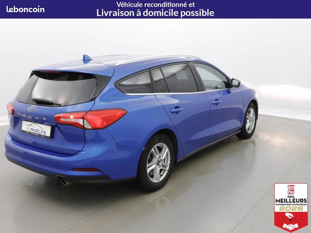 Ford Focus SW EcoBoost 125 BVA8 Trend +GPS +Attelage - Voitures