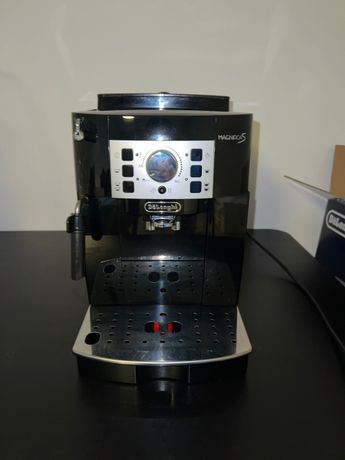 Machine a cafe grain delonghi d'occasion - Electroménager - leboncoin