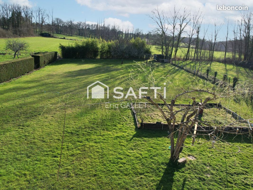 Maison 5 pièces 89 m² · à Varetz · 89 m² · 210 000 €