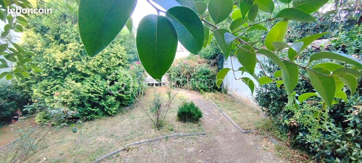 Maison 6 pièces 189 m² · à Damazan · 189 m² · 156 000 €