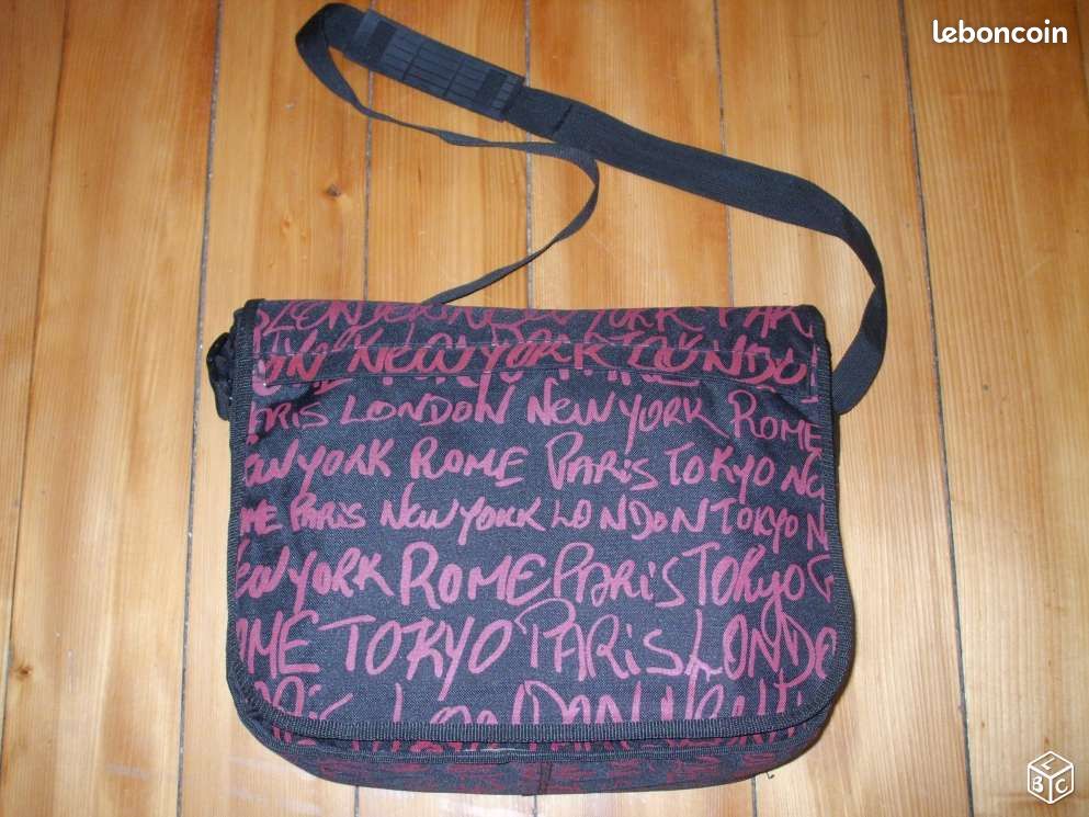 Grand Sac-Bandoulière "Besace"Neuf avec écrits (image 2)