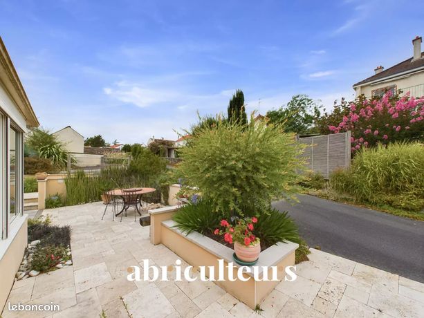 Maison 6 pièces 151 m²