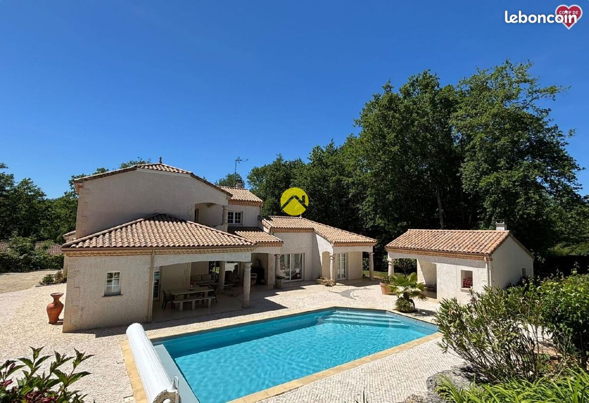 Maison 6 pièces 190 m² · à Sanilhac · 190 m² · 636 000 €