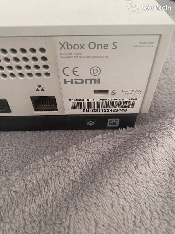 Xbox One S (image 2)