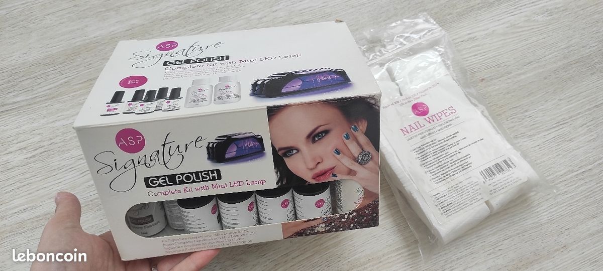 Machine UV ongles (image 1)