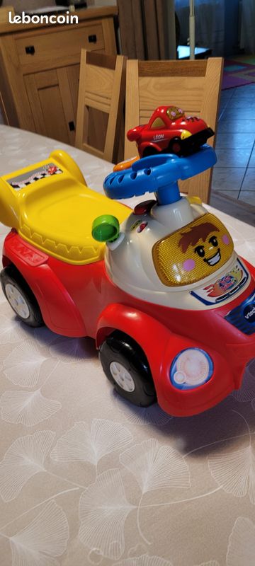 Porteur tut tut bolide de Vtech Jeux Jouets