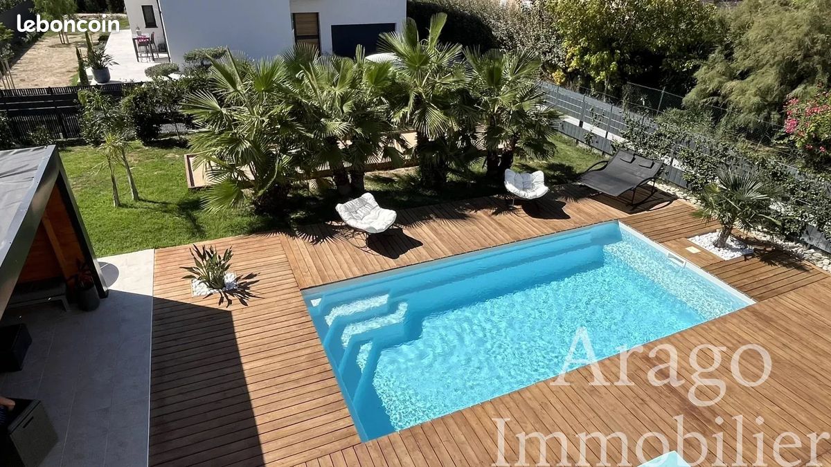 Maison 7 pièces 180 m² · à Sainte-Marie-la-Mer · 180 m² · 549 000 €