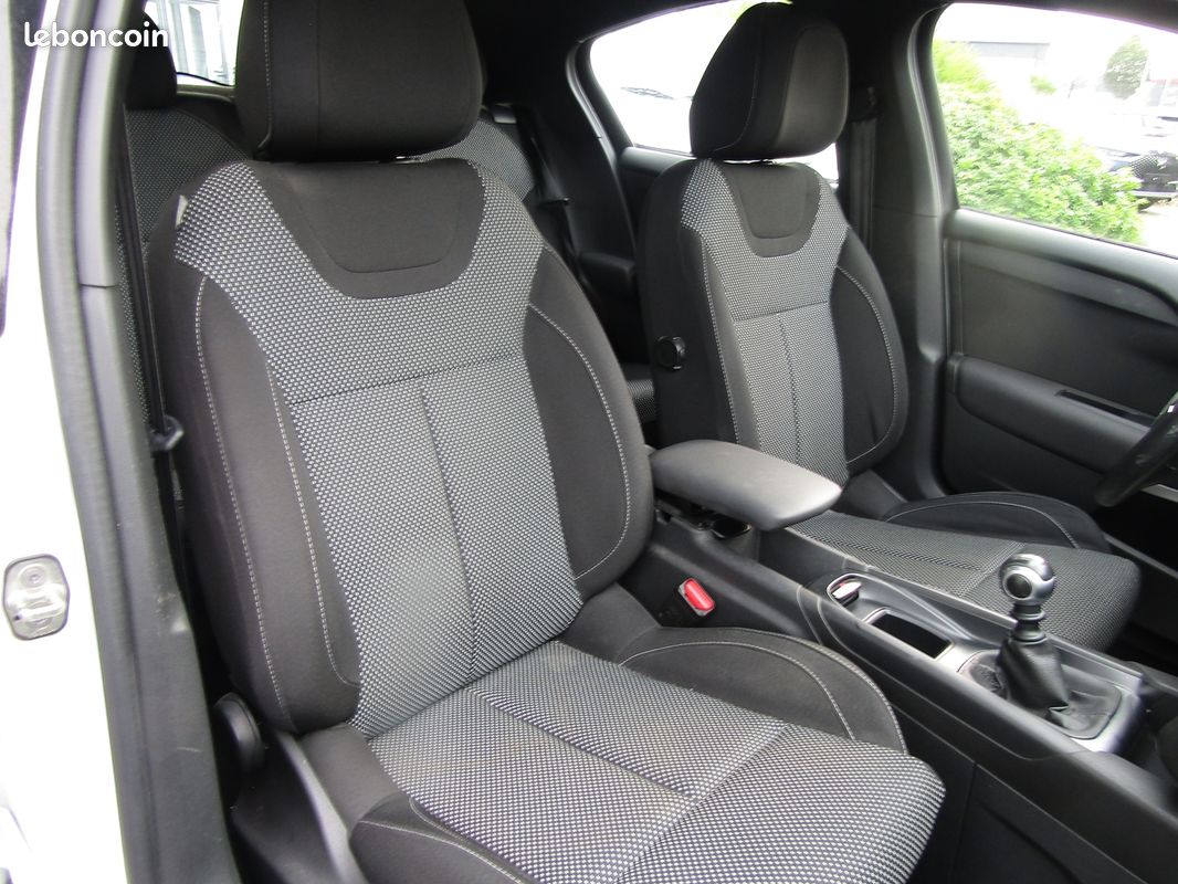 Ds DS 4 PURETECH 130CH CHIC S&S (image 7)