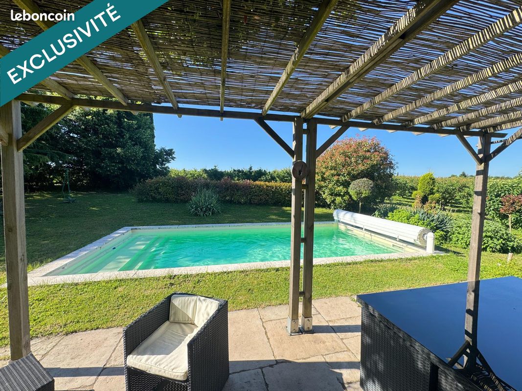 Maison 8 pièces 280 m² (image 1)