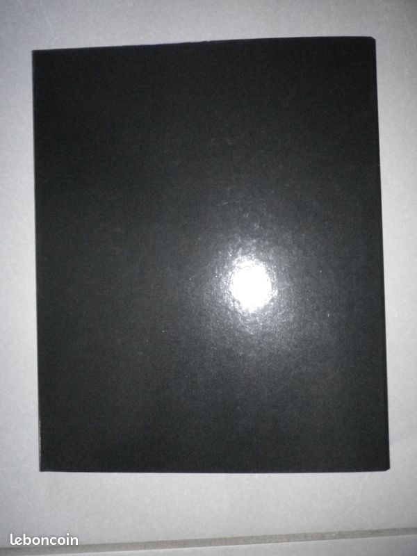 Classeur 4 anneaux coloris noir (image 2)