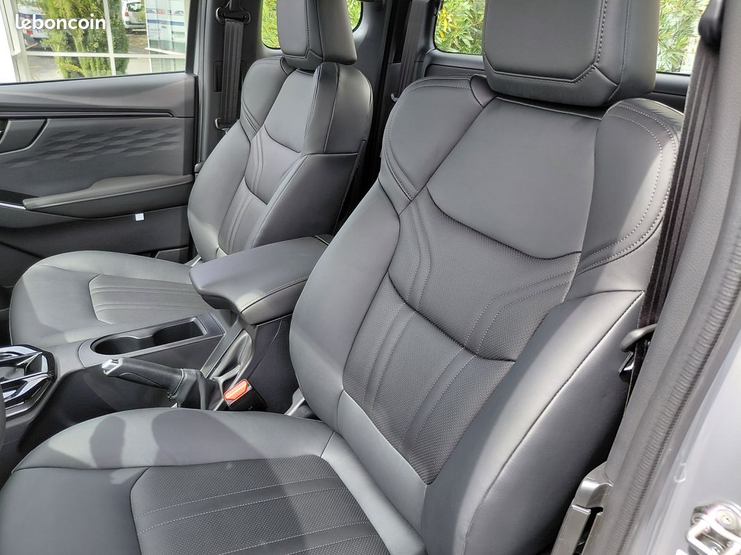 Isuzu dmax space 2.2 164 cv nitro sport bva8 4x4 (image 8)