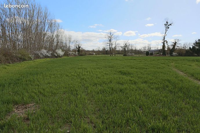 Terrain 128919 m² SAINT GERMAIN DE SALLES