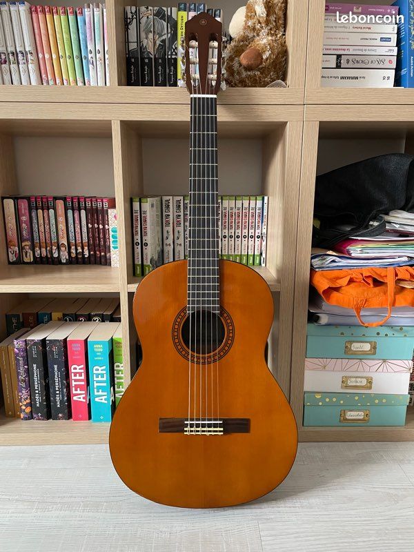 Guitare Yamaha (image 1)