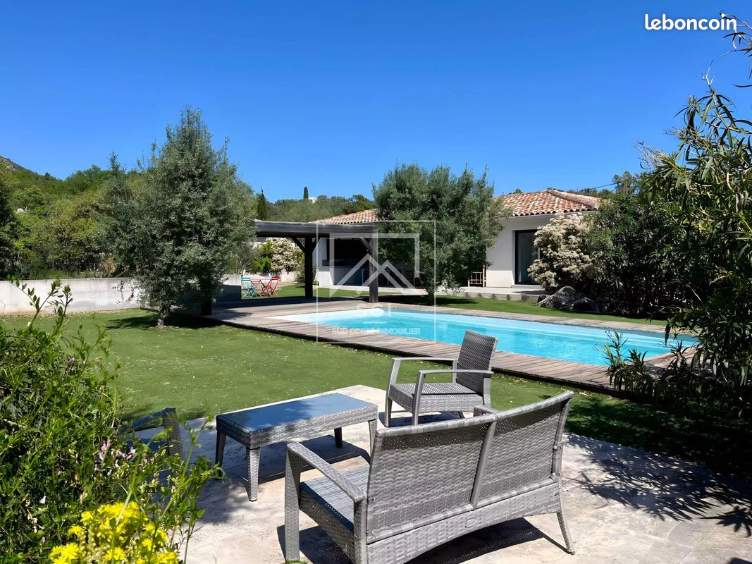 Maison 5 pièces 136 m² · à Zonza · 136 m² · 850 000 €
