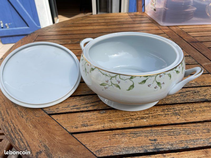 Soupière Philippe Deshoulières en porcelaine de Limoges, décor « Orangeraie » (image 2)
