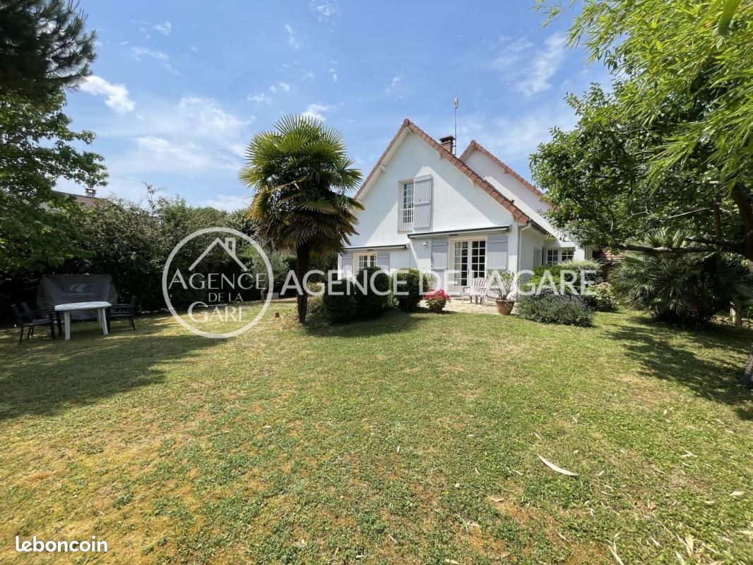 Maison 6 pièces 165 m² · à Brunoy · 165 m² · 630 000 €