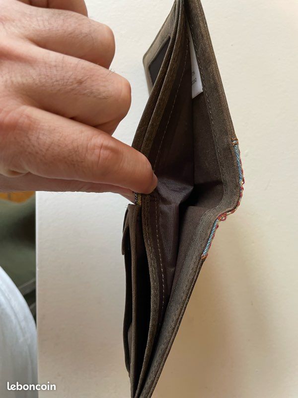 Portefeuille Élément en cuir (image 3)