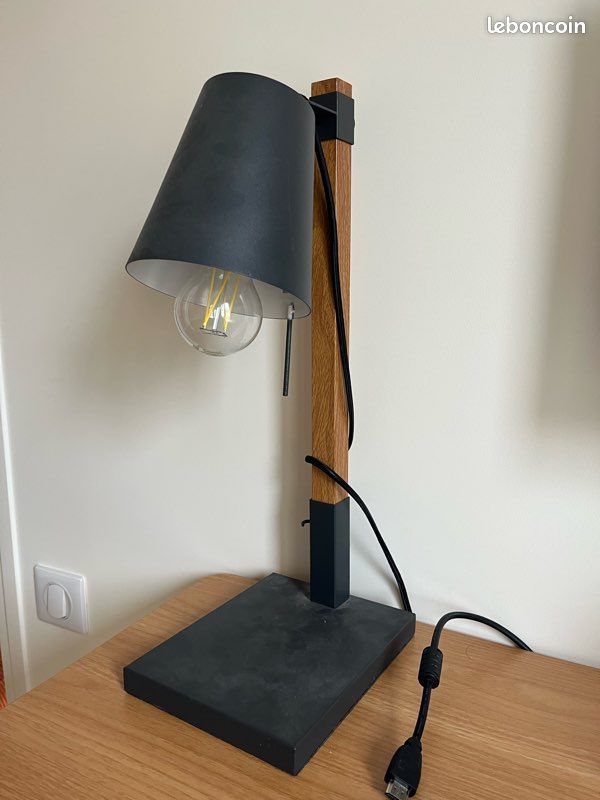 Lampe à poser (image 1)