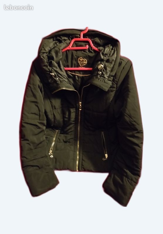 Anorak noir avec capuche (image 1)
