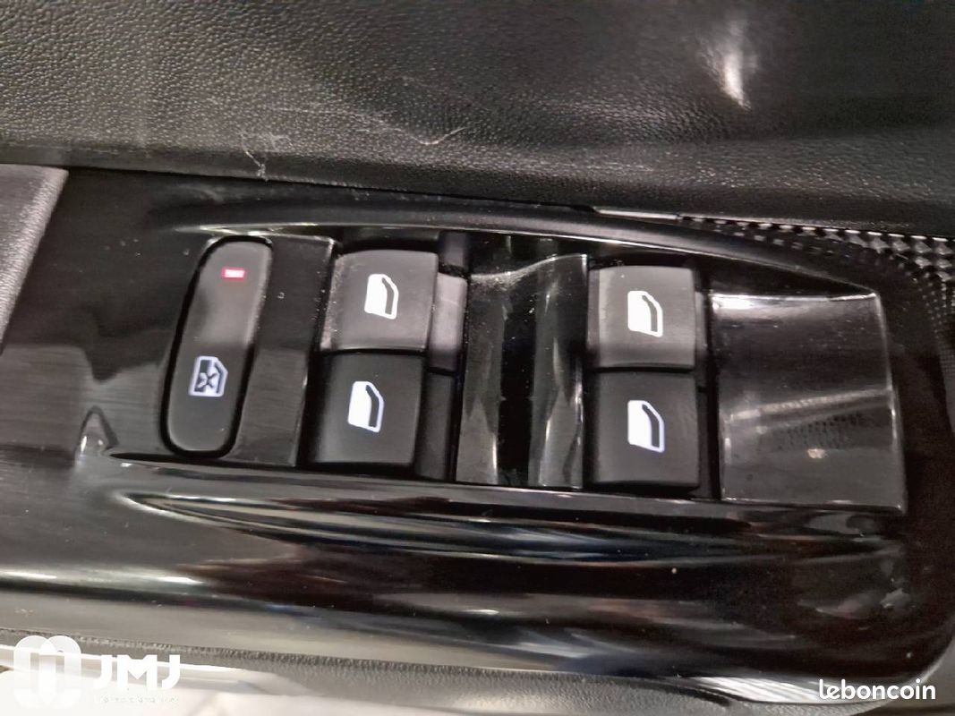 CITROEN C3 PureTech 110 S&S BVM6 Shine Pack (image 18)