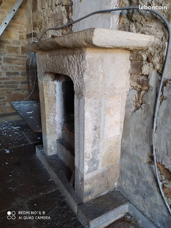 Cheminée en pierres (image 3)