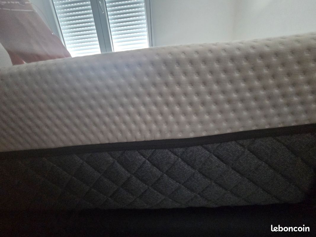 Matelas Emma hybride v2 160x200

 

Produits commandés: Emma Hybrid V2 Plus Mattress 160x200 

Quantité: 1
Total: 629.91

 

Produits commandés: Emma Hybrid V2 Plus Mattress 160x200 

Quantité: 1 (image 4)