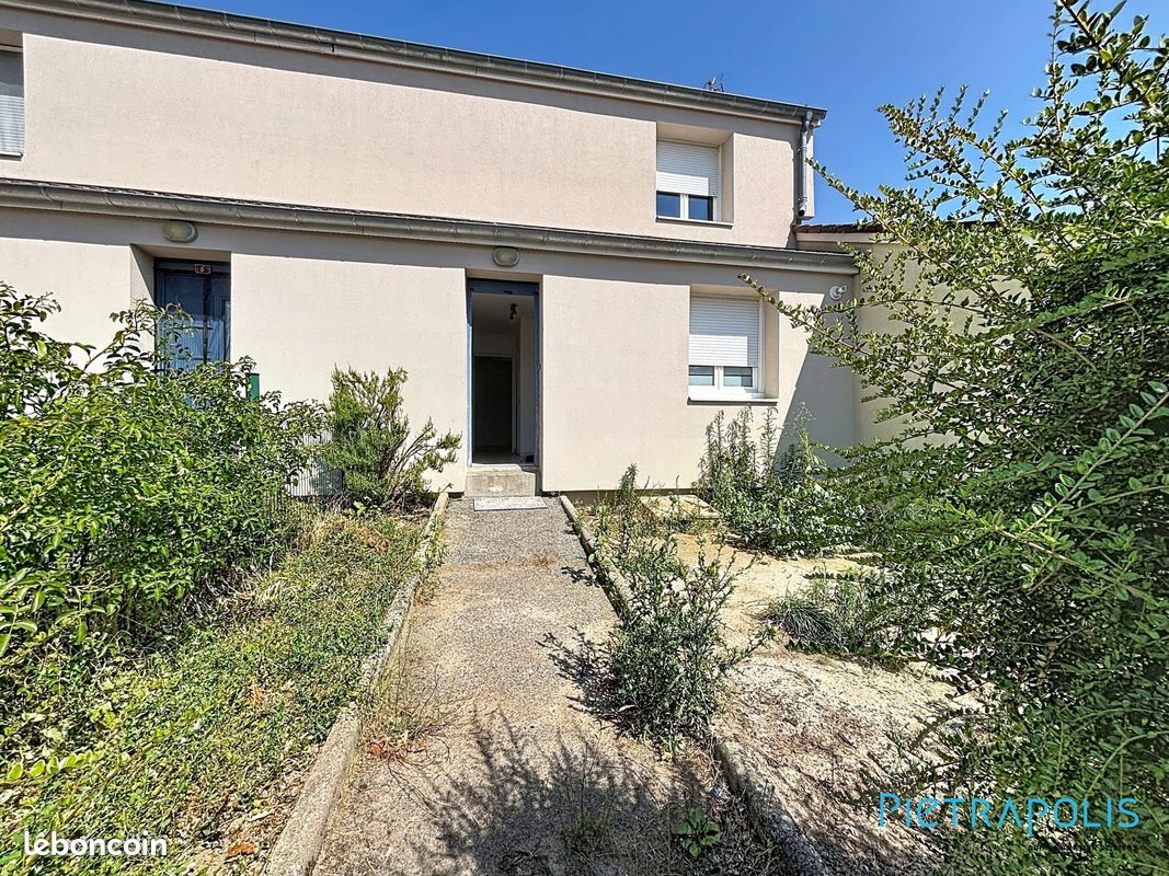 Maison 4 pièces 80 m² · à Lantignié · 80 m² · 980 €/mois