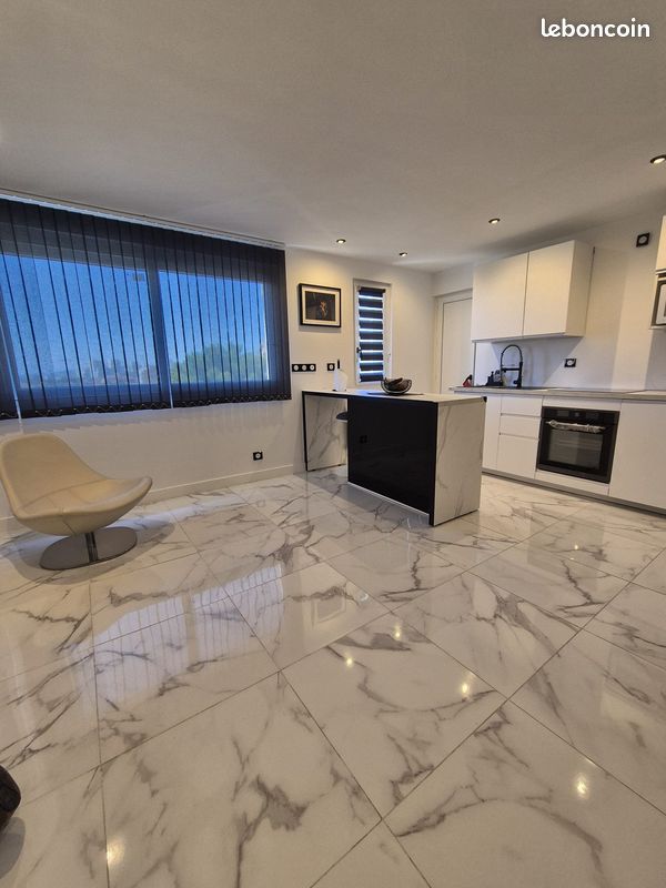 Appartement 3 pièces 54 m² · à Marseille · 54 m² · 120 000 €
