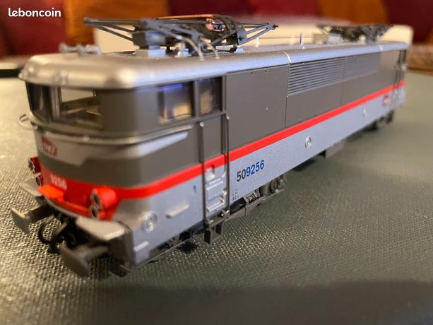 LOCOMOTIVE BB 9306 EUR 250,00 - FR