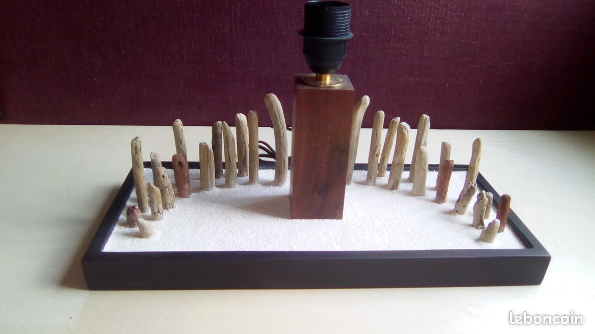 Lampe pied en Acajou (image 1)