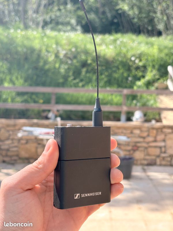 Micro HF serre tête Sennheiser HSP 4 + Système numérique Sennheiser EW-D SK Base Q1-6 (image 3)